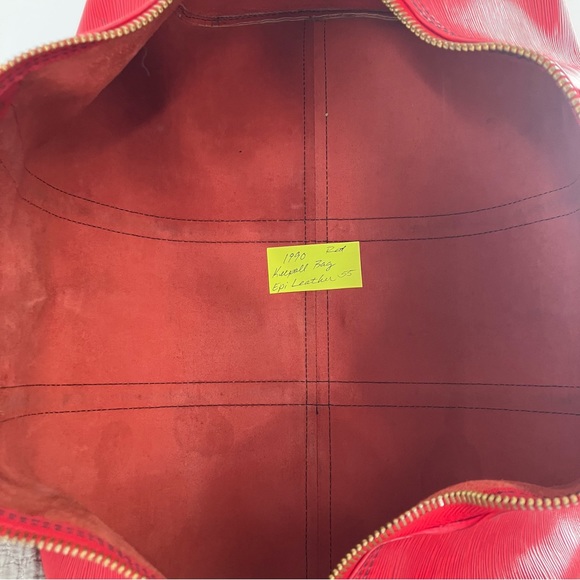 LOUIS VUITTON AUTHENTIC Epi Keepall 50 Castillan Red Duffel - Picture 13 of 14